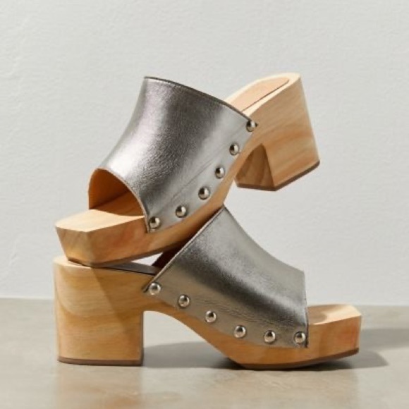 UO Square Toe Studded Platform Mule Clogs in Metallic Silver - Picture 1 of 5